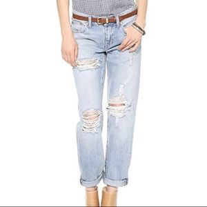 Madewell Destroyed “Perfect Vintage Jean”